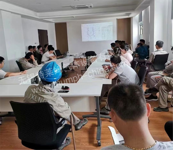 Our company conducts equipment commissioning and operation training for Zhejiang hangjiaxin company
